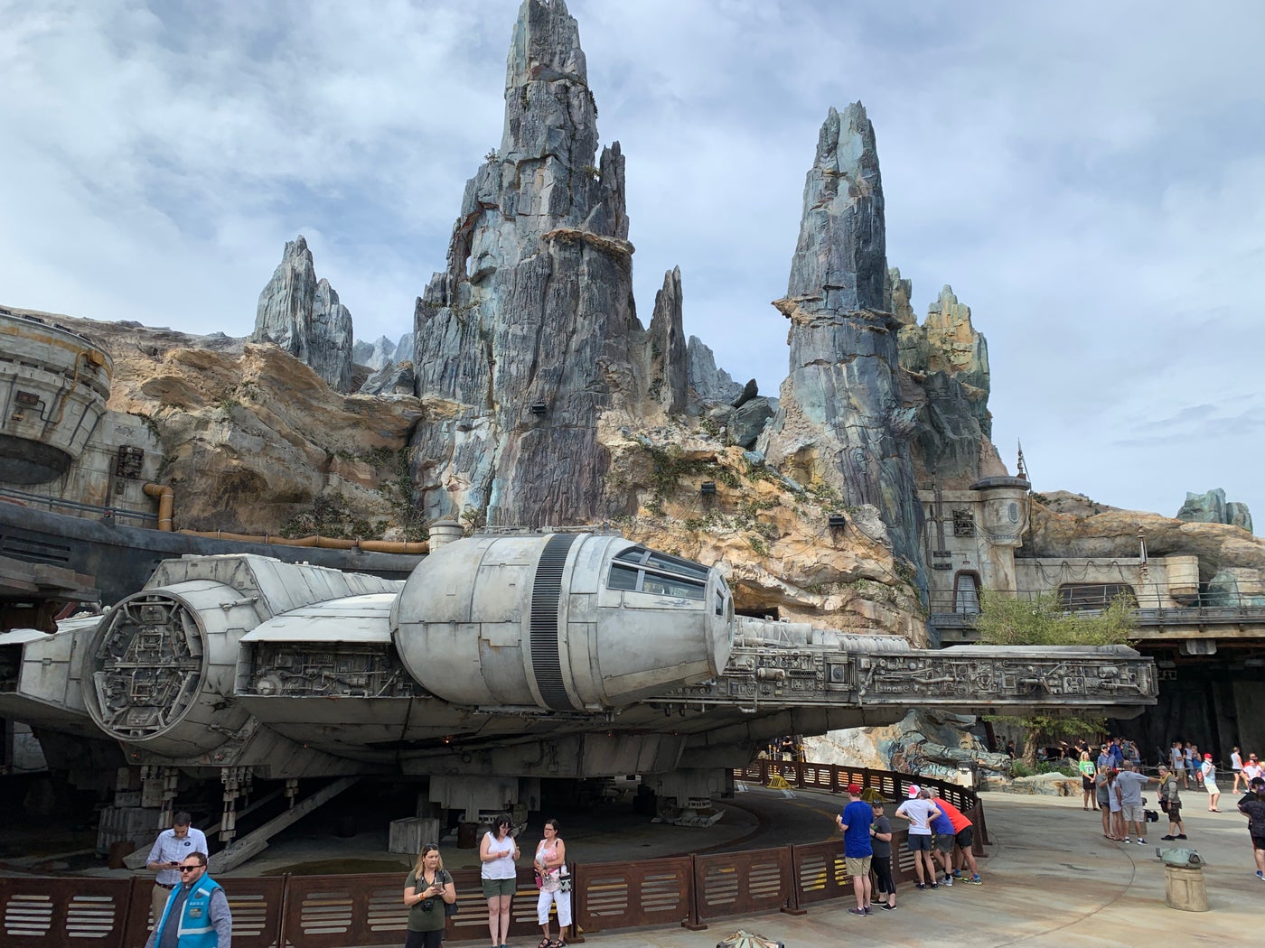 Guide to visiting Star Wars Galaxy's Edge at Disney World