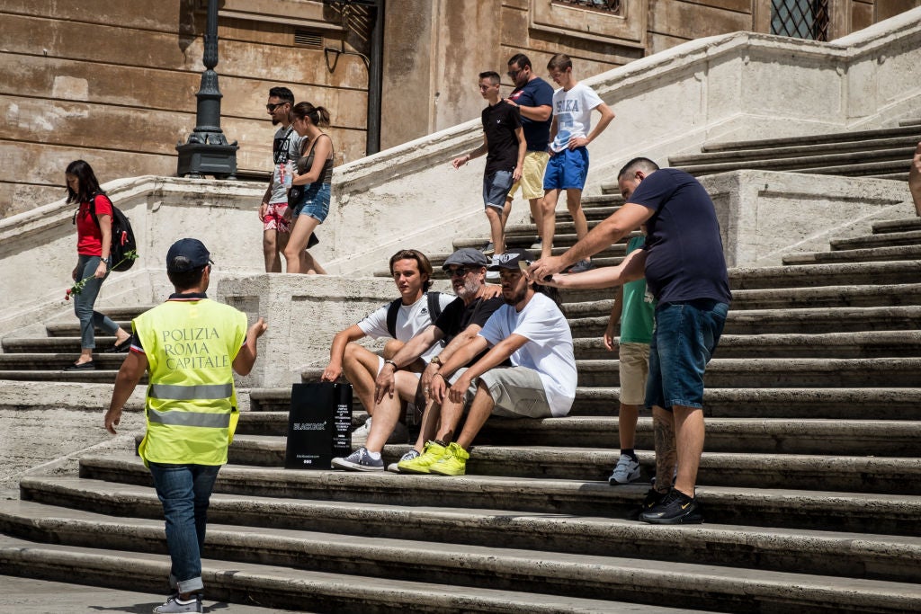 Municipal Ordinance Prohibits Sitting On The Steps Of Piazza Di Spagna In Rome