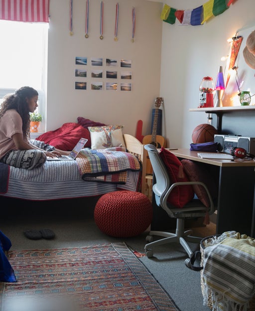 Extra credit: How to pay college tuition with a credit card