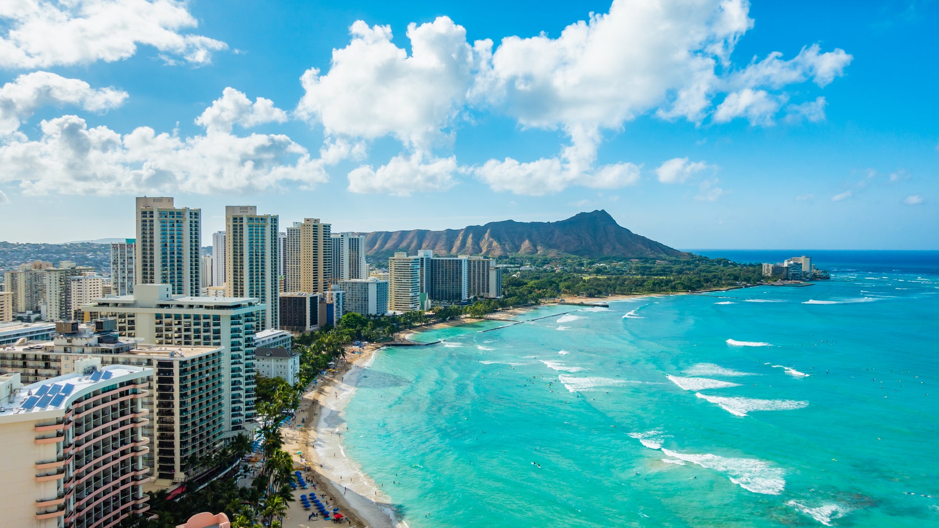 How to get to Hawaii Fly nonstop from 27 mainland U.S. cities The