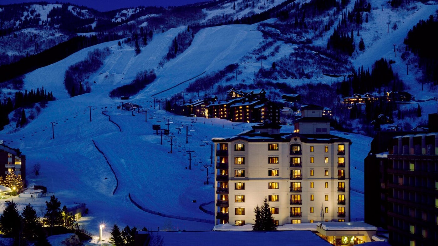 How to Stay Near Ikon Pass Ski Resorts Using Hotel Points