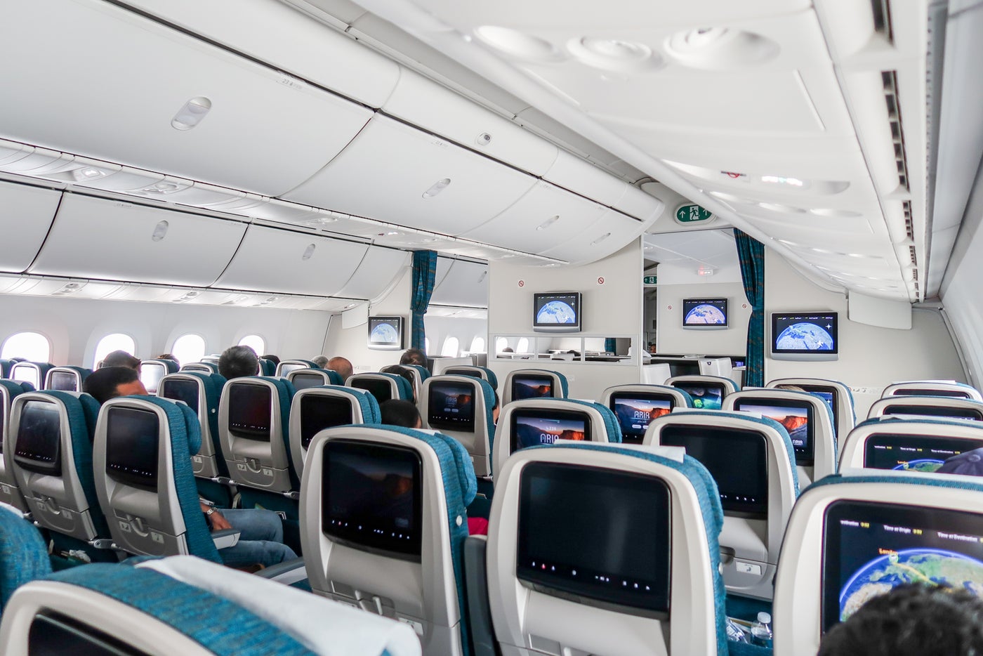 Review: Oman Air economy on the 787, London to Muscat