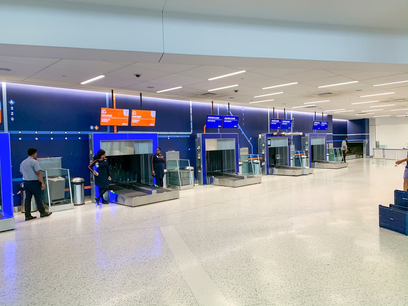 Review JetBlue Mint on the A321, JFK to SEA