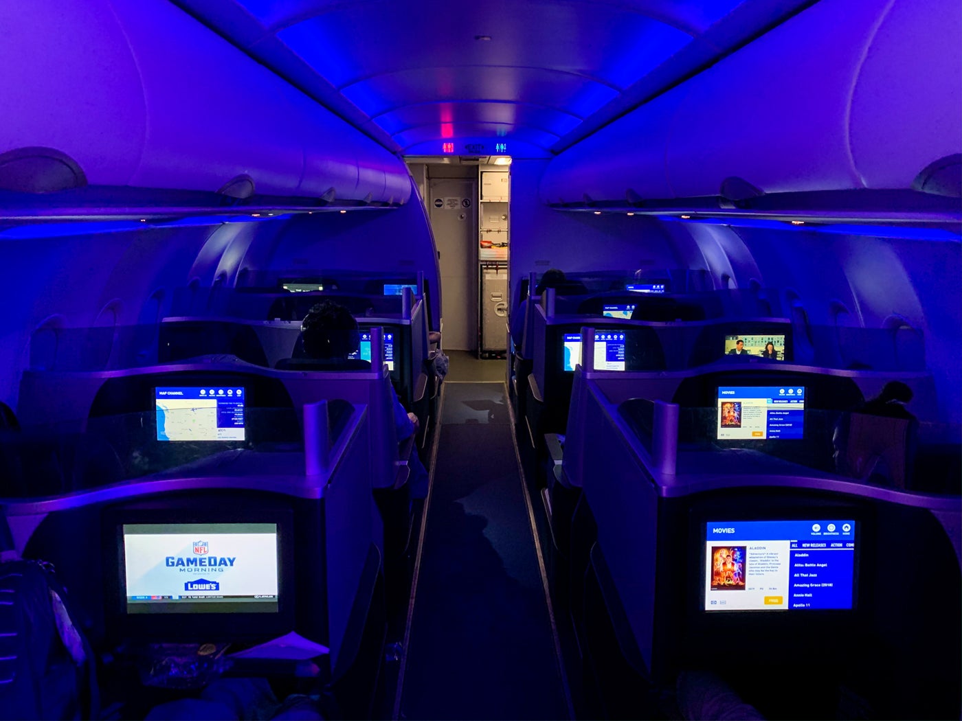 Review JetBlue Mint on the A321, JFK to SEA