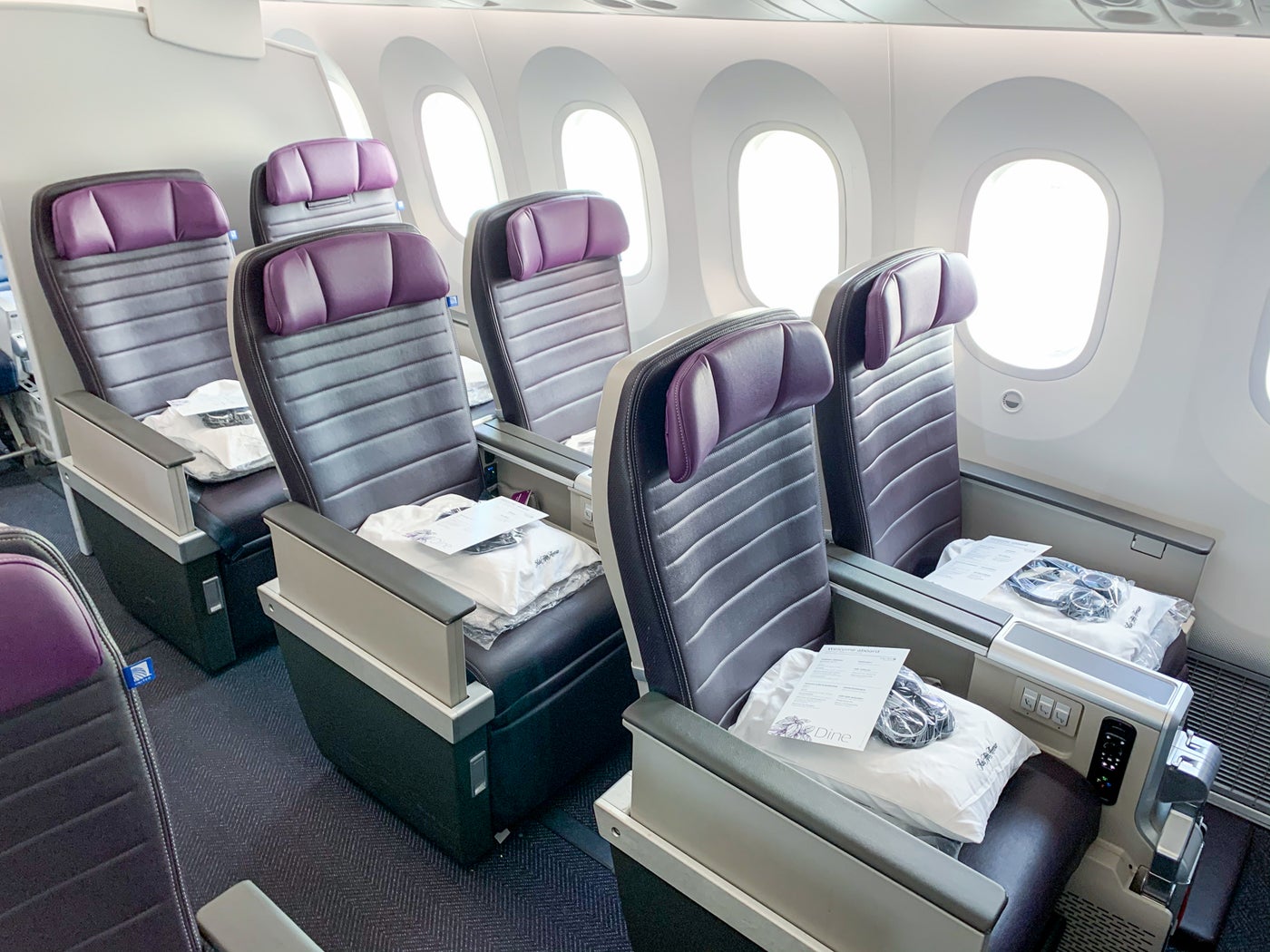 Why Can T Airlines Figure Out Service In Premium Economy