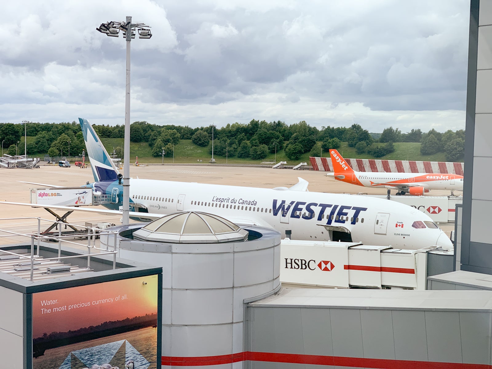 Review WestJet's 7879 in business class, London to Calgary The Points Guy