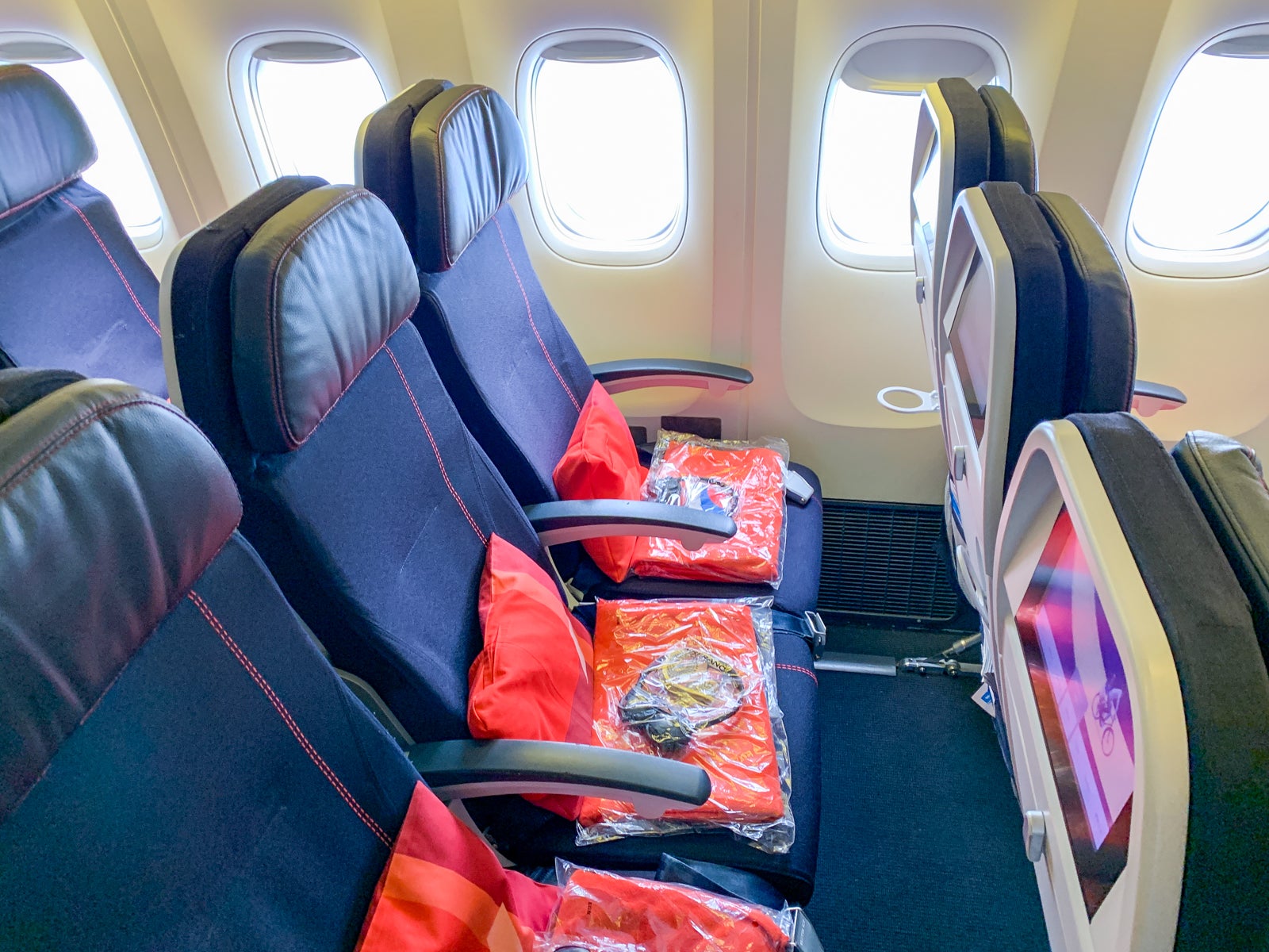 review-air-france-economy-on-the-777-cdg-jfk-the-points-guy