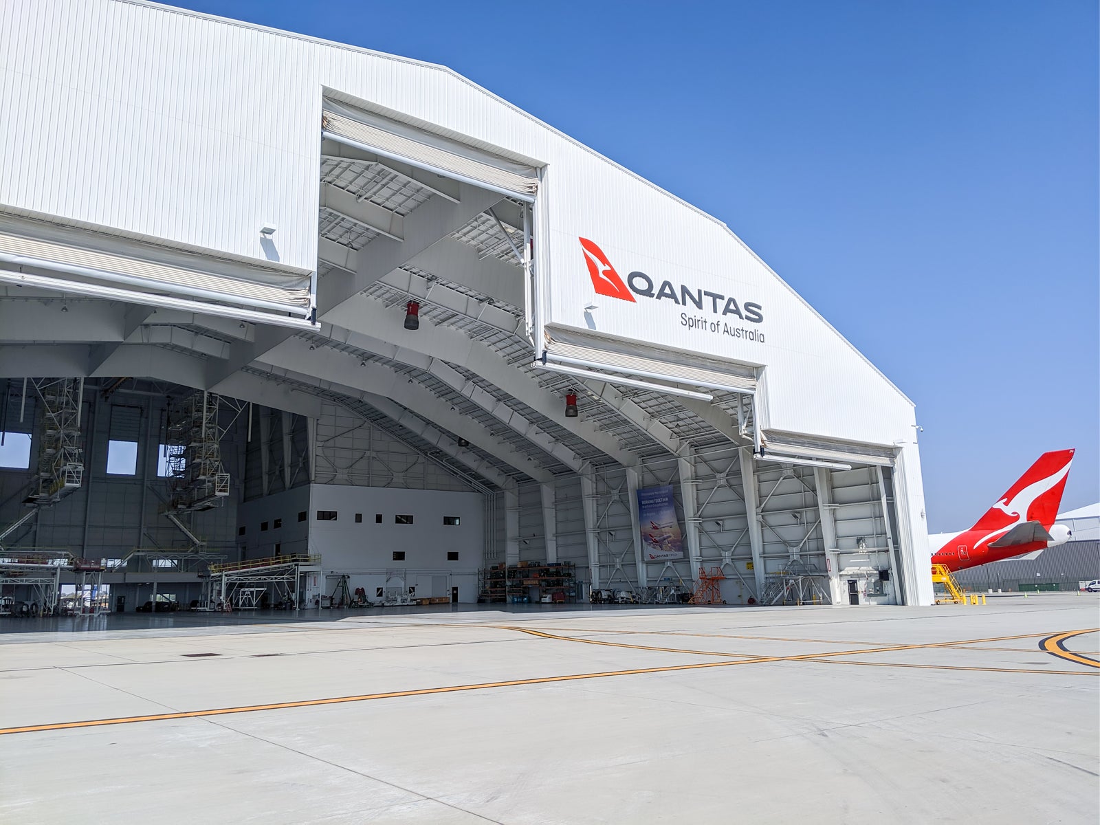 Qantas LAX A380 Hanger