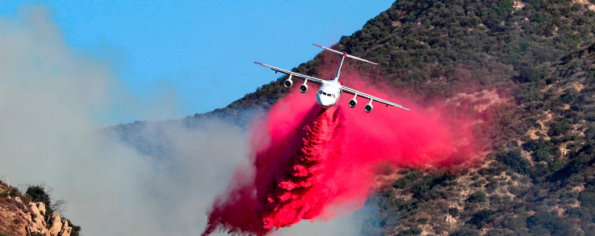 Saddleridge Fire Scorches 4000 Acres In LA County, Thousands Evacuated