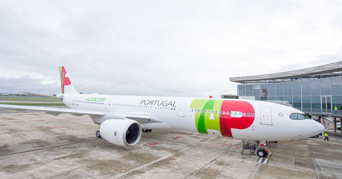 first-A330-900-TAP-Air-Portugal-MSN1836-delivery-001-NoSign