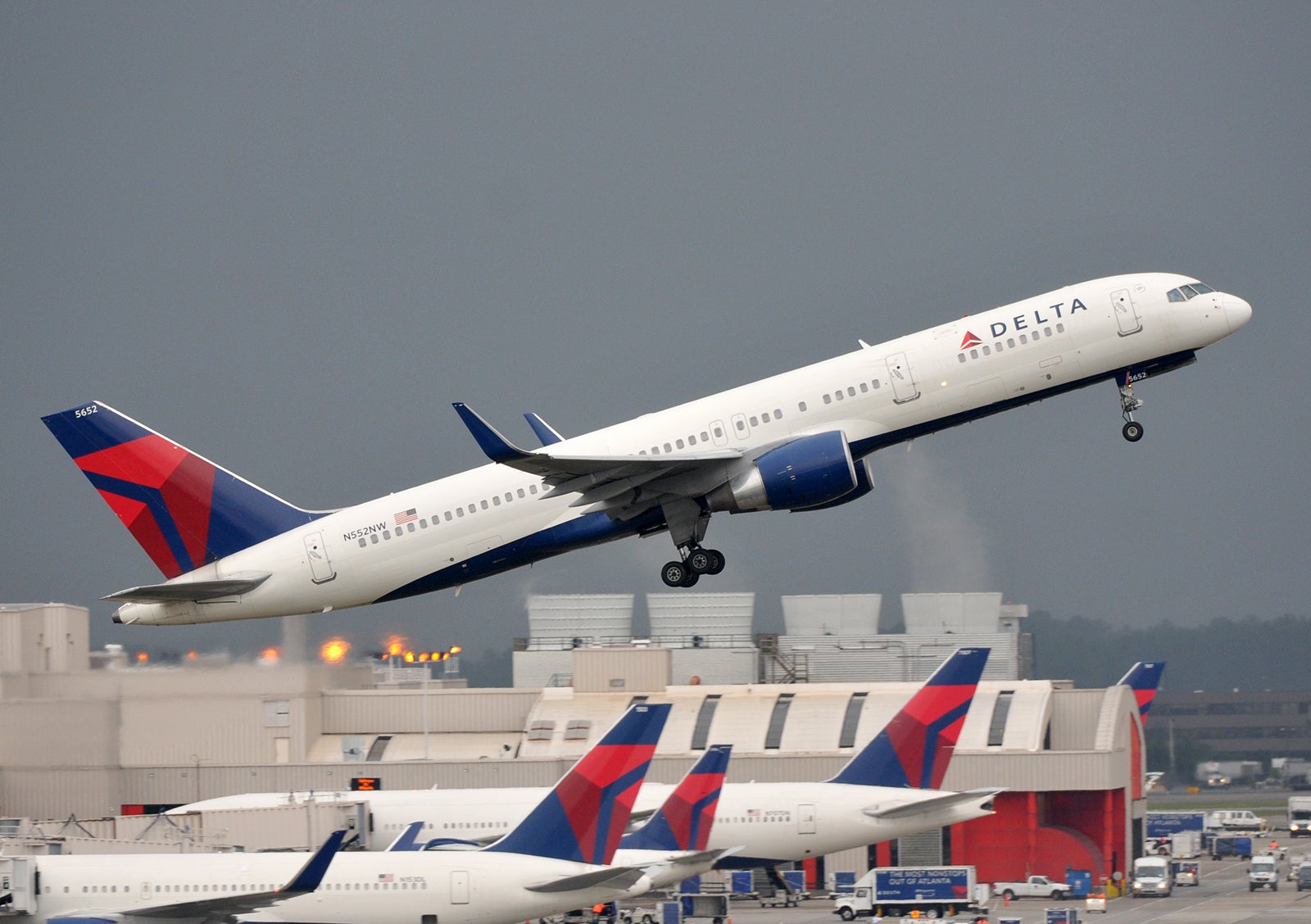 Your Guide To Delta Air Lines Lifetime Elite Status - The Points Guy