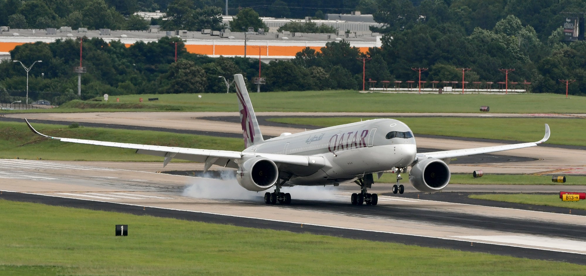 Qatar Airways Airbus A350 landing ATL