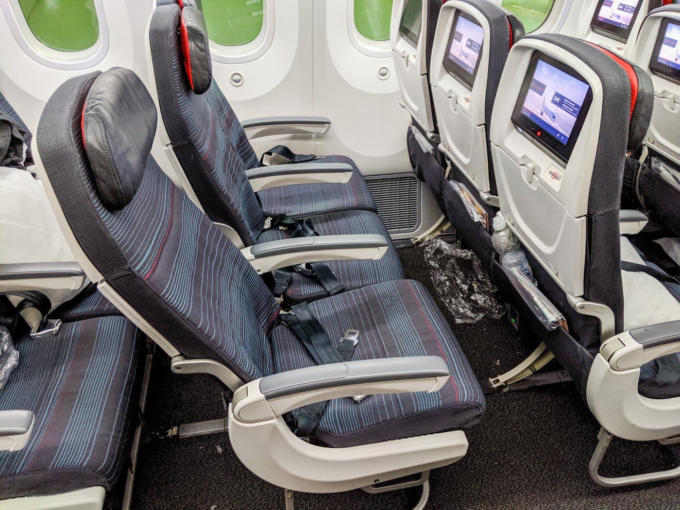 What it's like to fly Air Canada economy from Toronto to Dubai