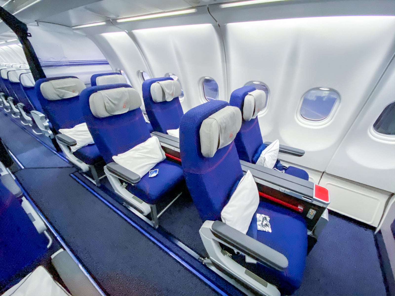 Review Brussels Airlines Premium Economy On The A330 JFK BRU The Review Brussels Airlines Premium Economy On The A330 JFK BRU The
