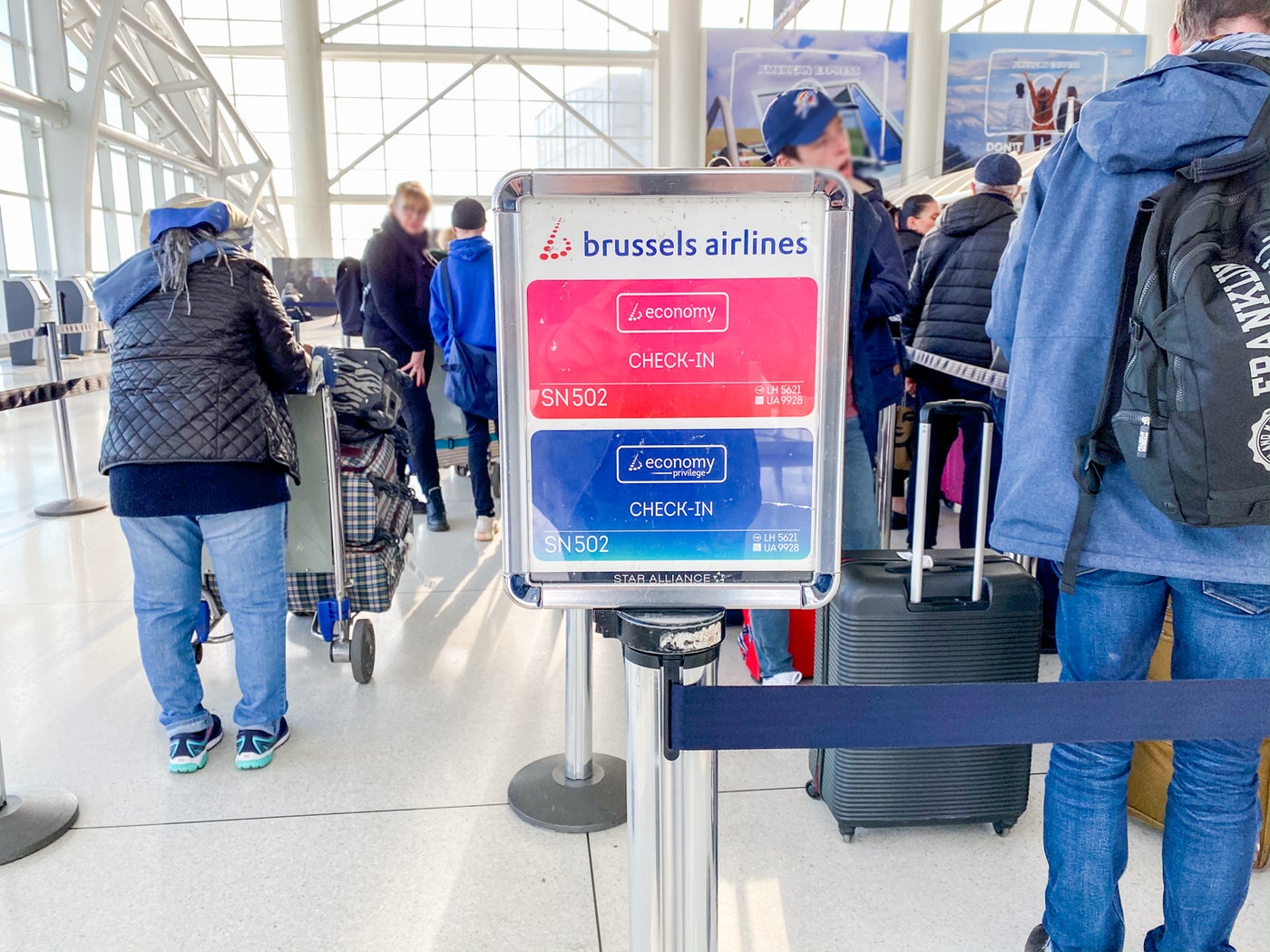 brussels airlines check in luggage