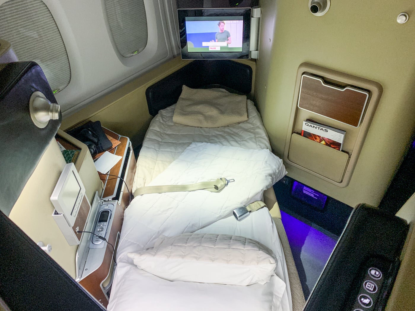 Review: Qantas first class on the A380, Melbourne to LAX