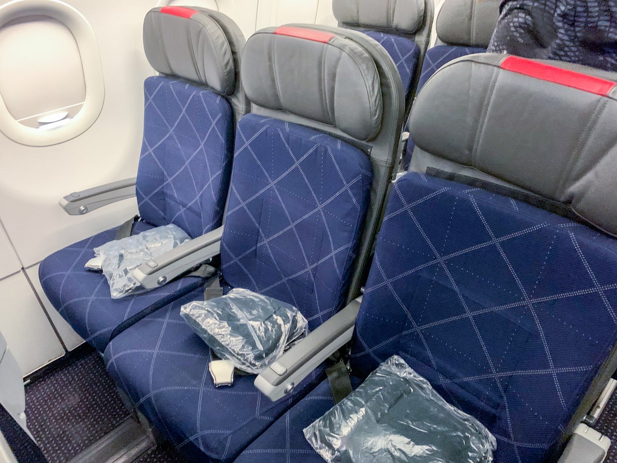 Review: American Airlines A321T in economy, JFK-LAX - The Points Guy