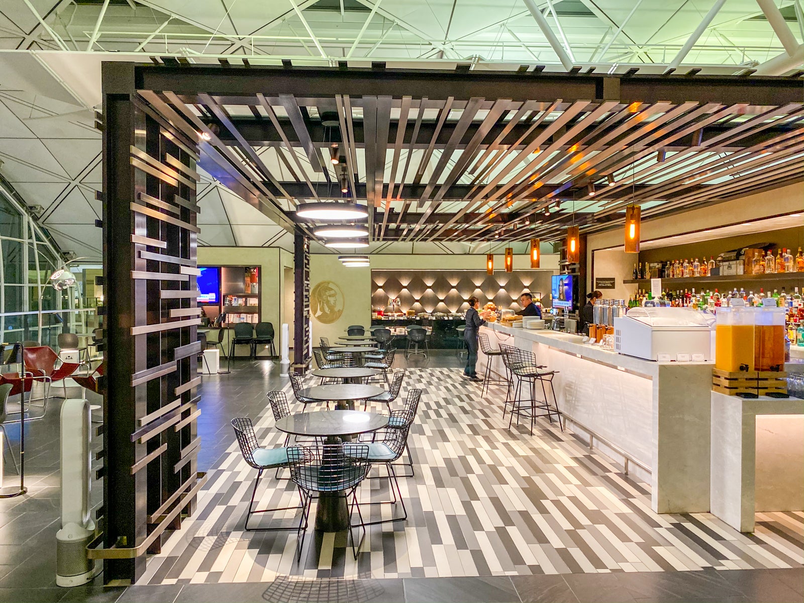 A review of the American Express Centurion Lounge Hong Kong - The Points Guy