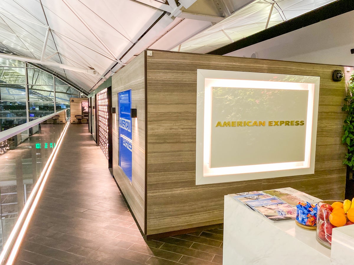 A review of the American Express Centurion Lounge Hong Kong - The ...