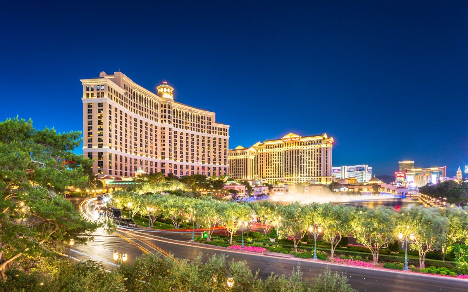 Cosmopolitan, Aria, Bellagio guests now have reciprocal room-charging  privileges - The Points Guy