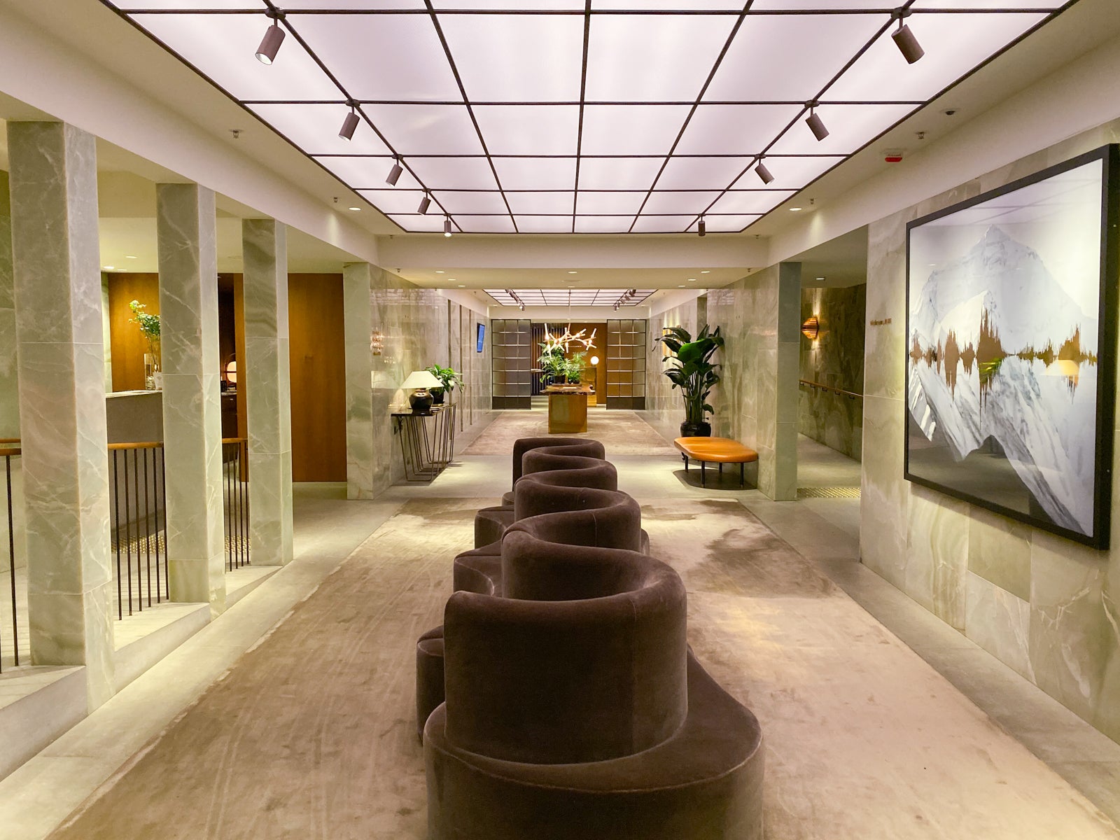 Why Alaska elite travelers will benefit most from 2021 status extension