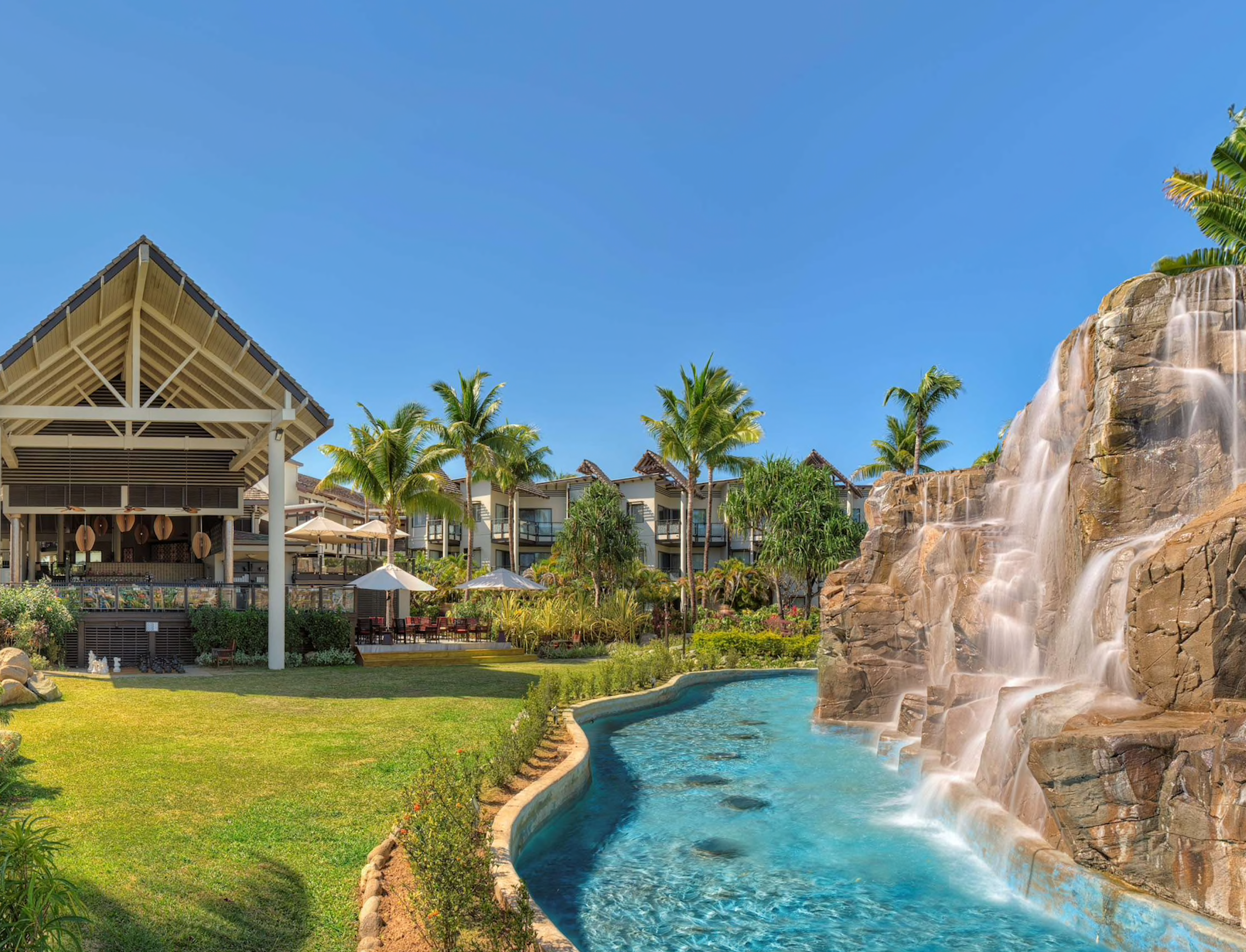 Radisson Fiji resort pool