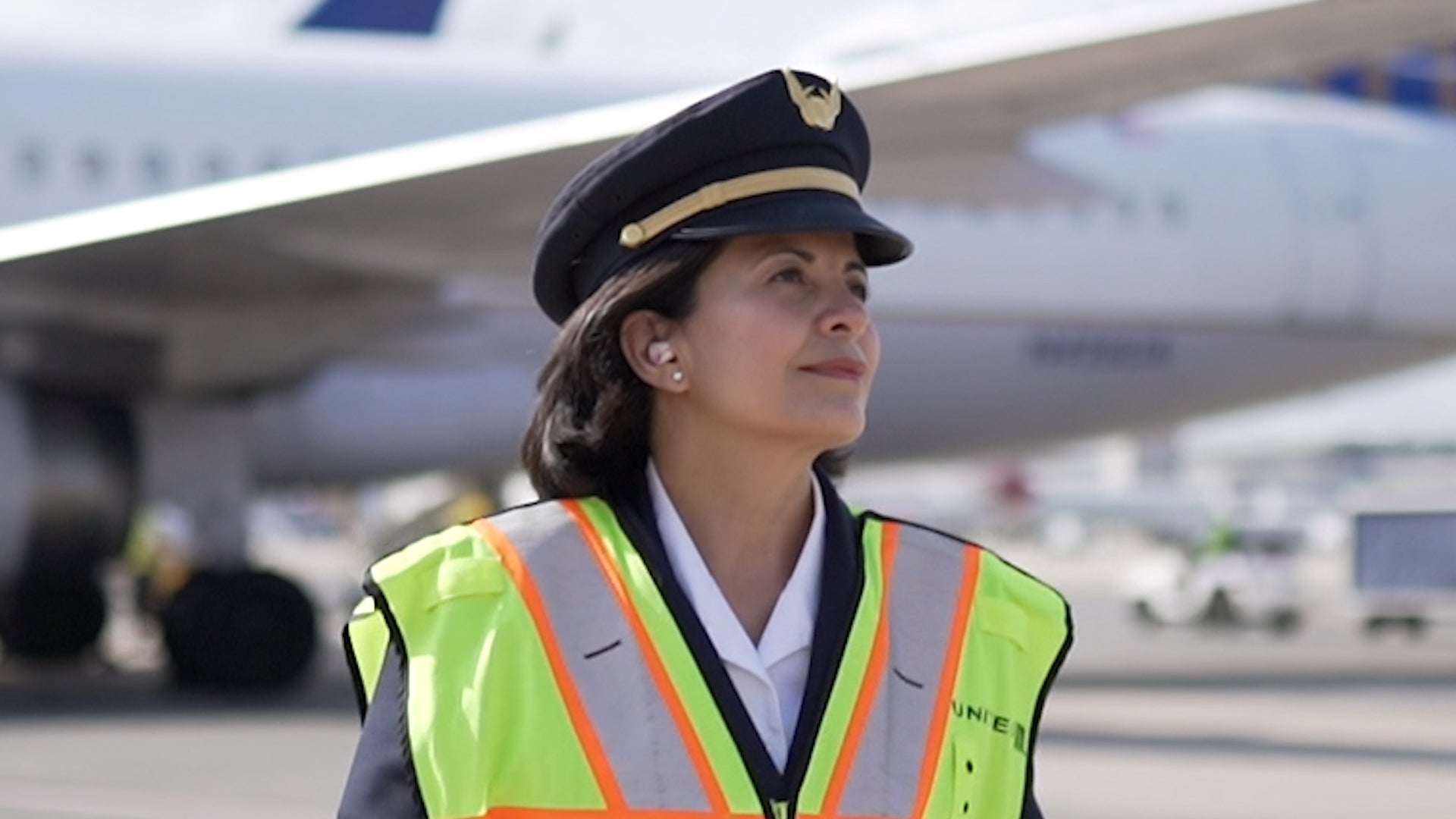 United Airlines captain   Claudia Zapata - Cardone