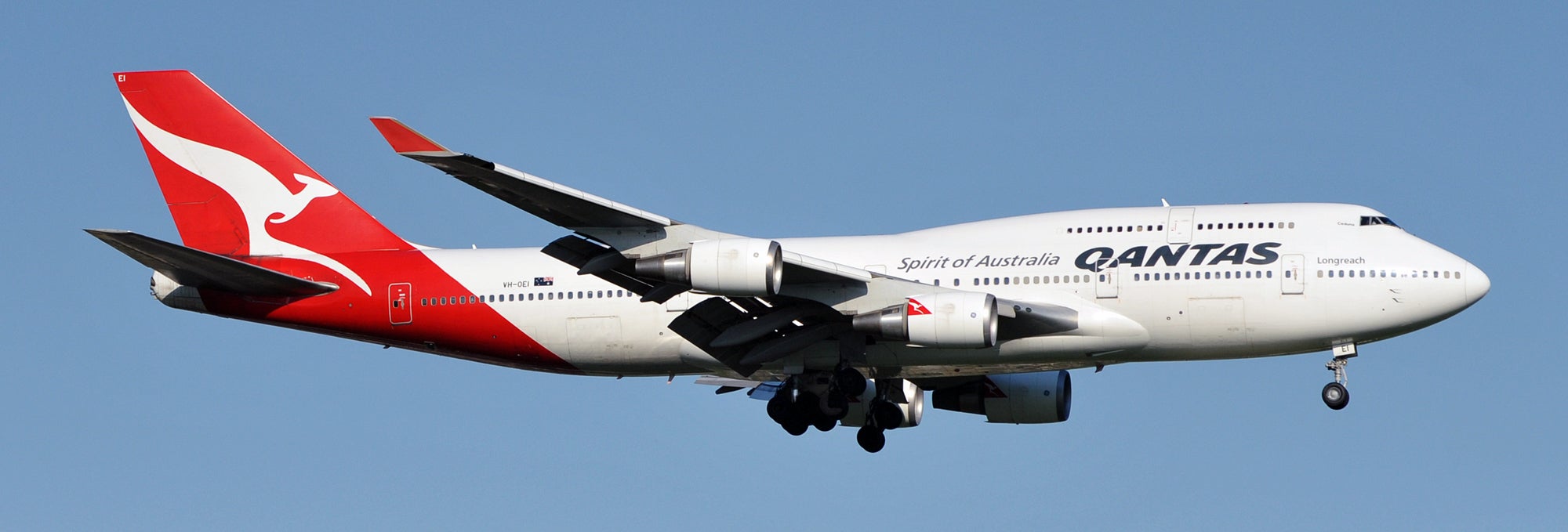 Qantas 747-400 Feature