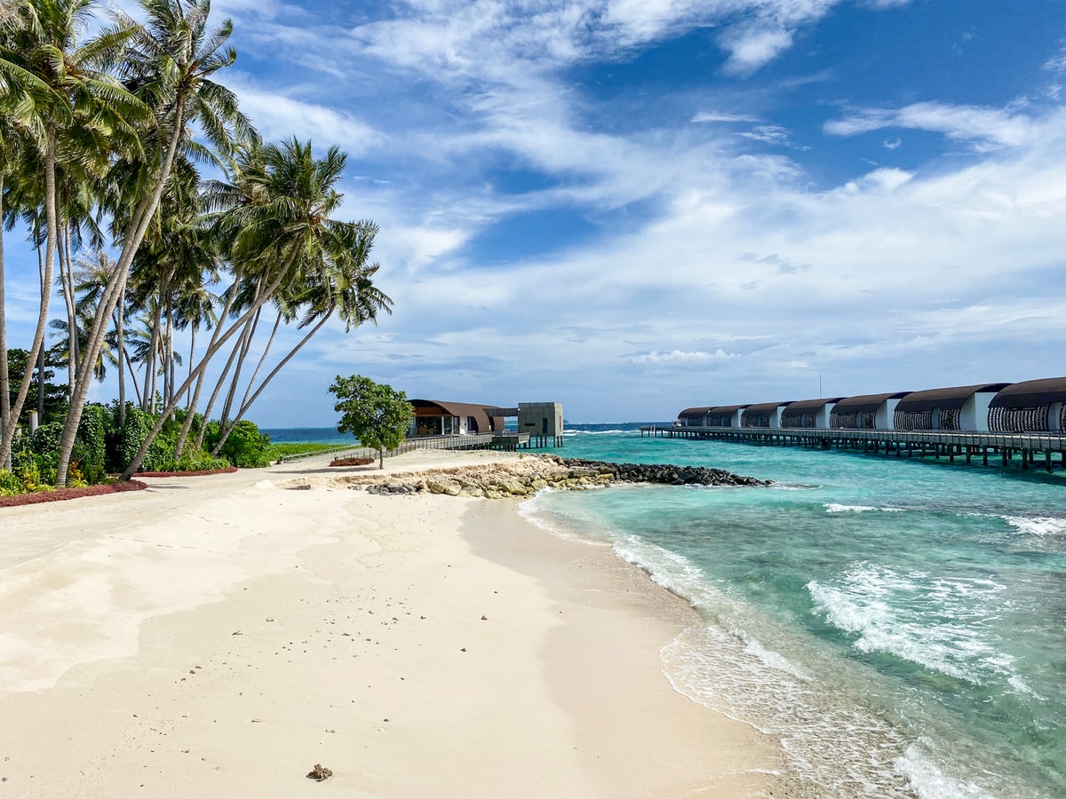 Earning 30 annual elite night credits with Marriott credit cards - The