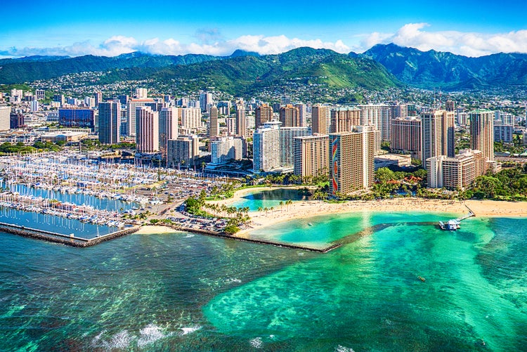How to get to Hawaii Fly nonstop from 27 mainland U.S. cities The
