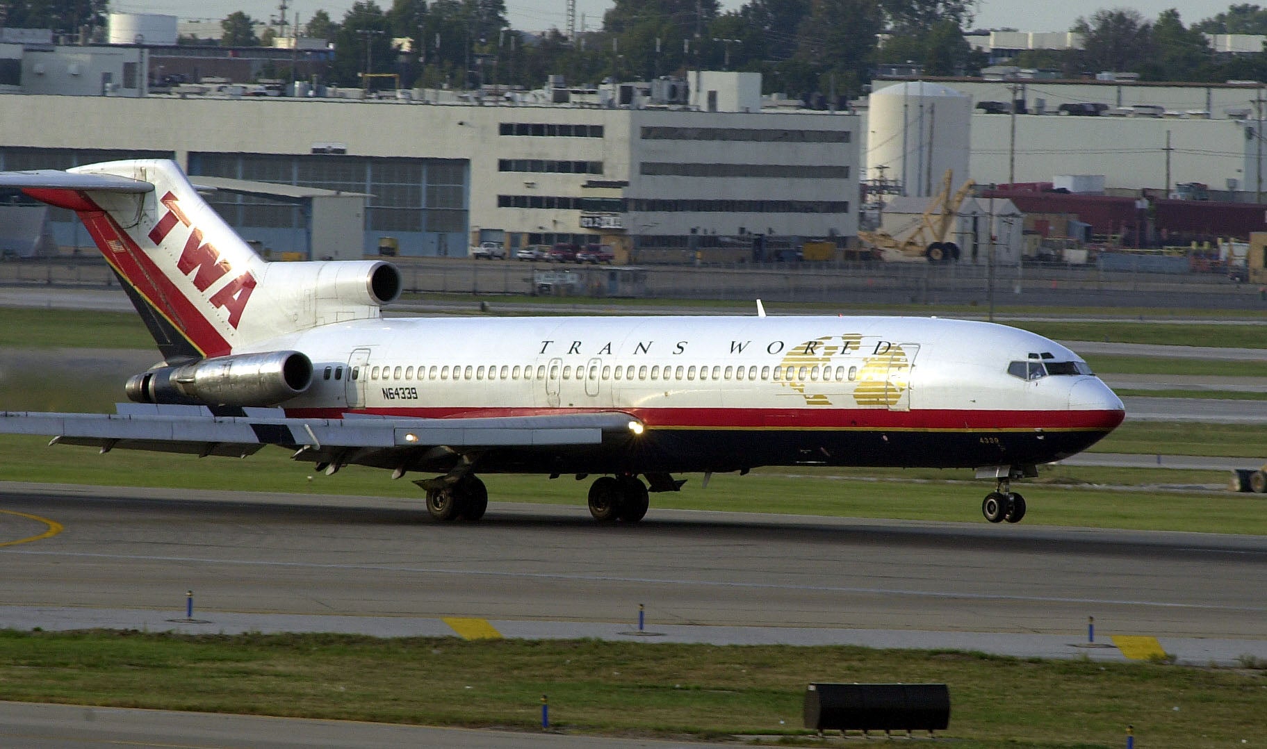 TWA retires 727 plane