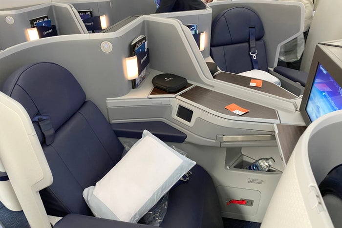 Flight review: EgyptAir 787-9 business class, Cairo to New York