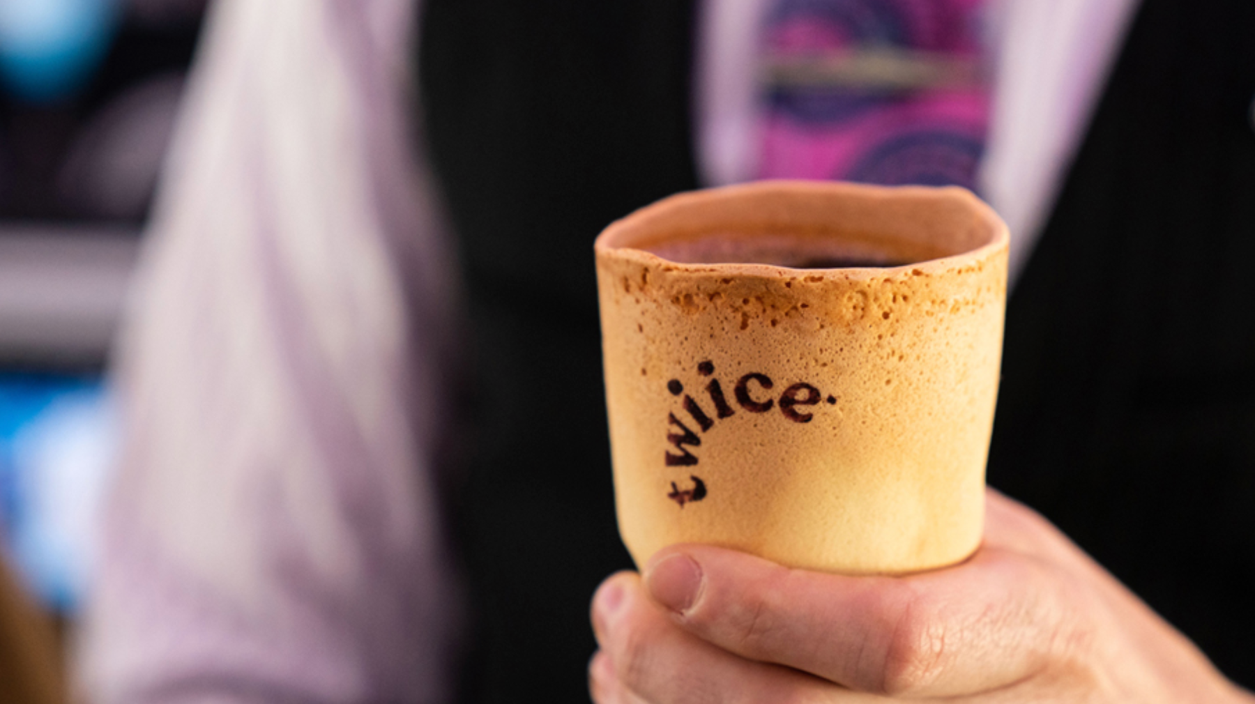 New Zealand airline trials edible coffee cups · TheJournal.ie New Zealand airline trials edible coffee cups · TheJournal.ie