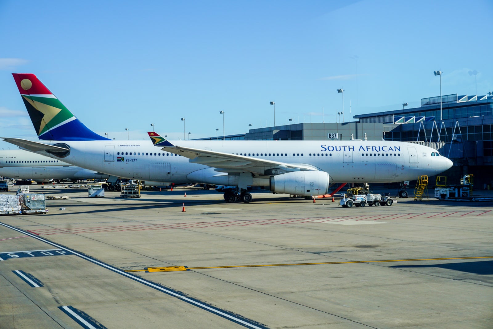 South African Airways A330-200 IAD-ACC-IAD