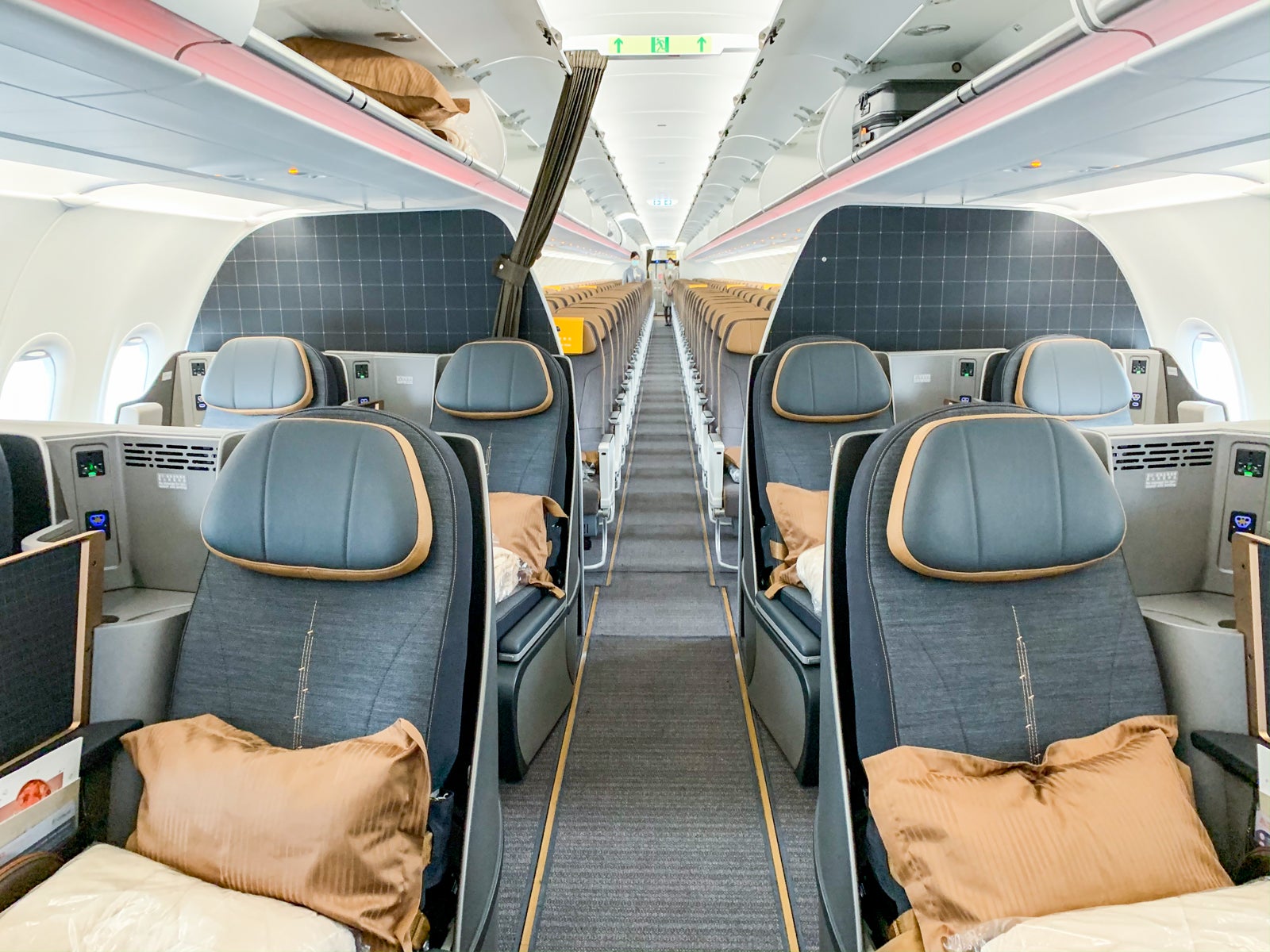 Starlux A321neo Business TPE-PEN
