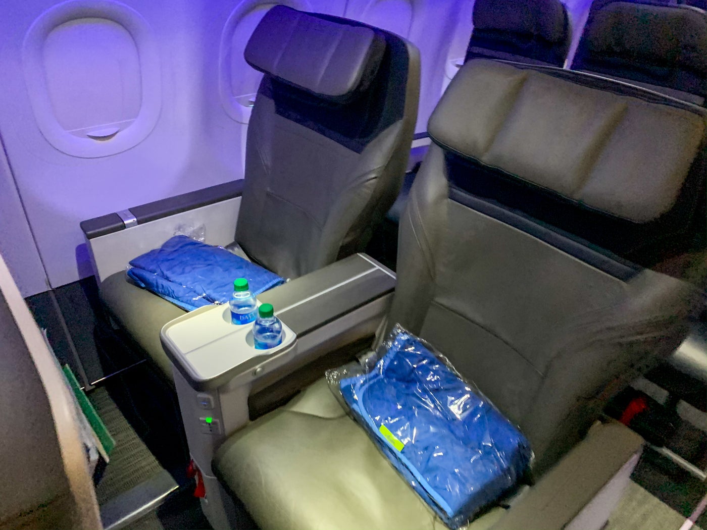 Flight review Alaska Airlines first class, New York to Seattle