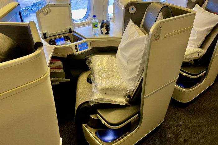 Review Air Canada Business Class On The Boeing 777 300er 2636