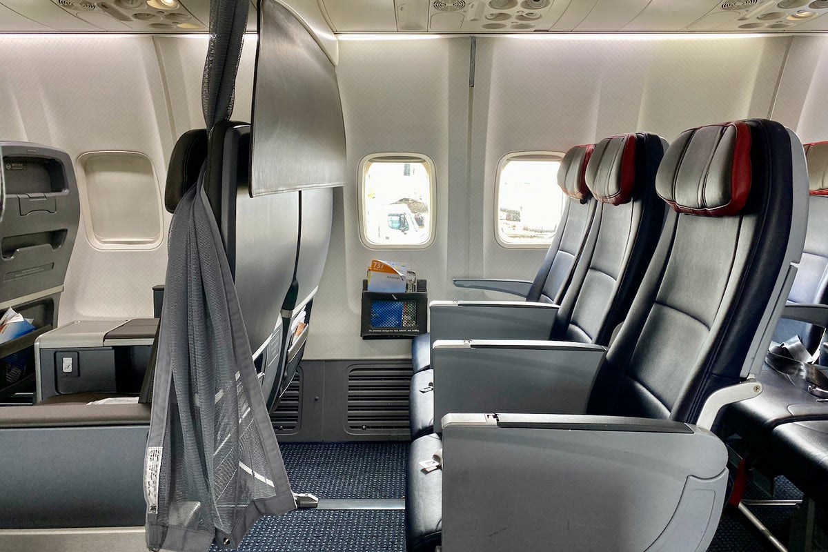 We tried American's new-and-improved domestic first class - The Points Guy