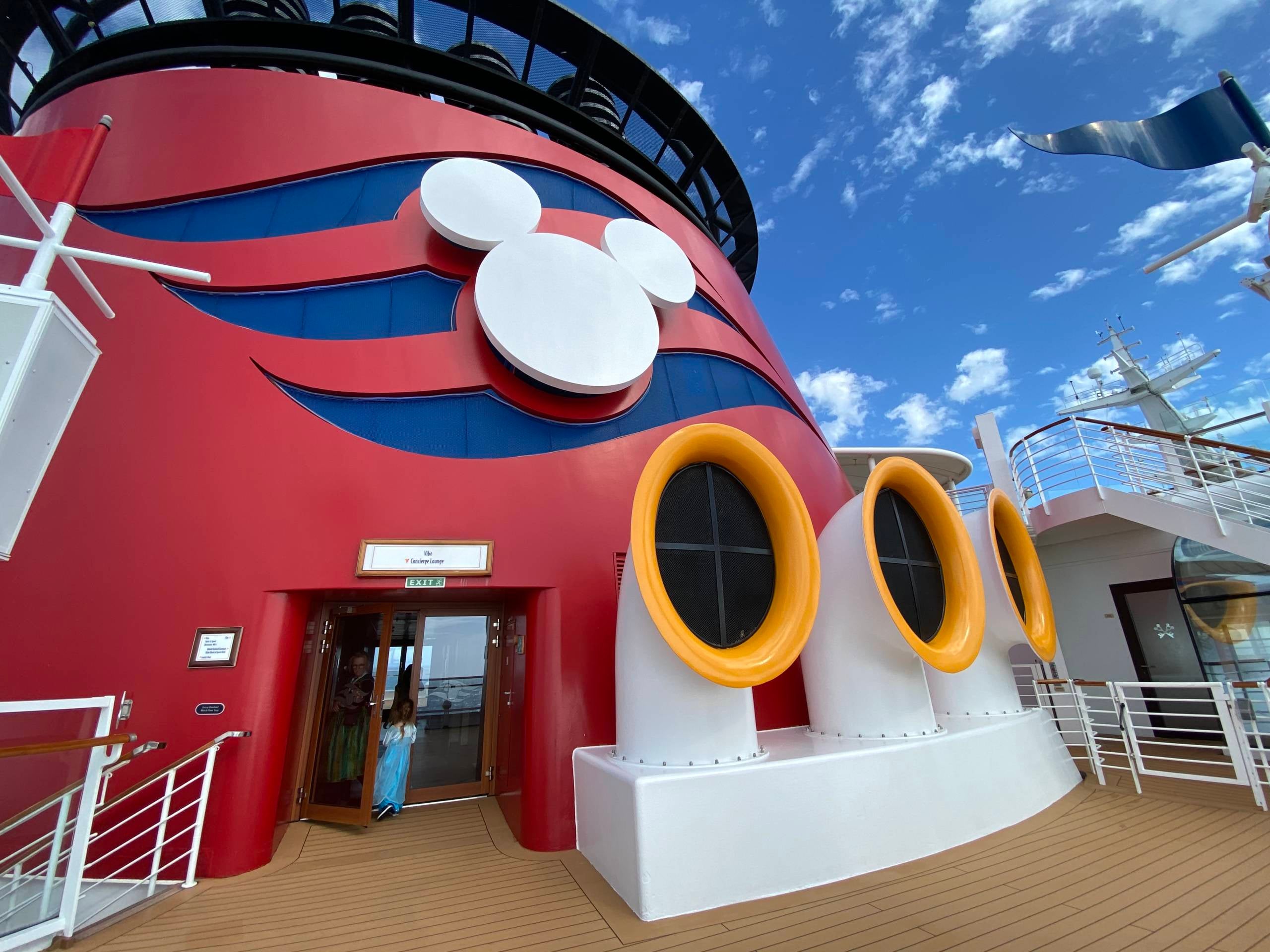 does disney cruise have suites