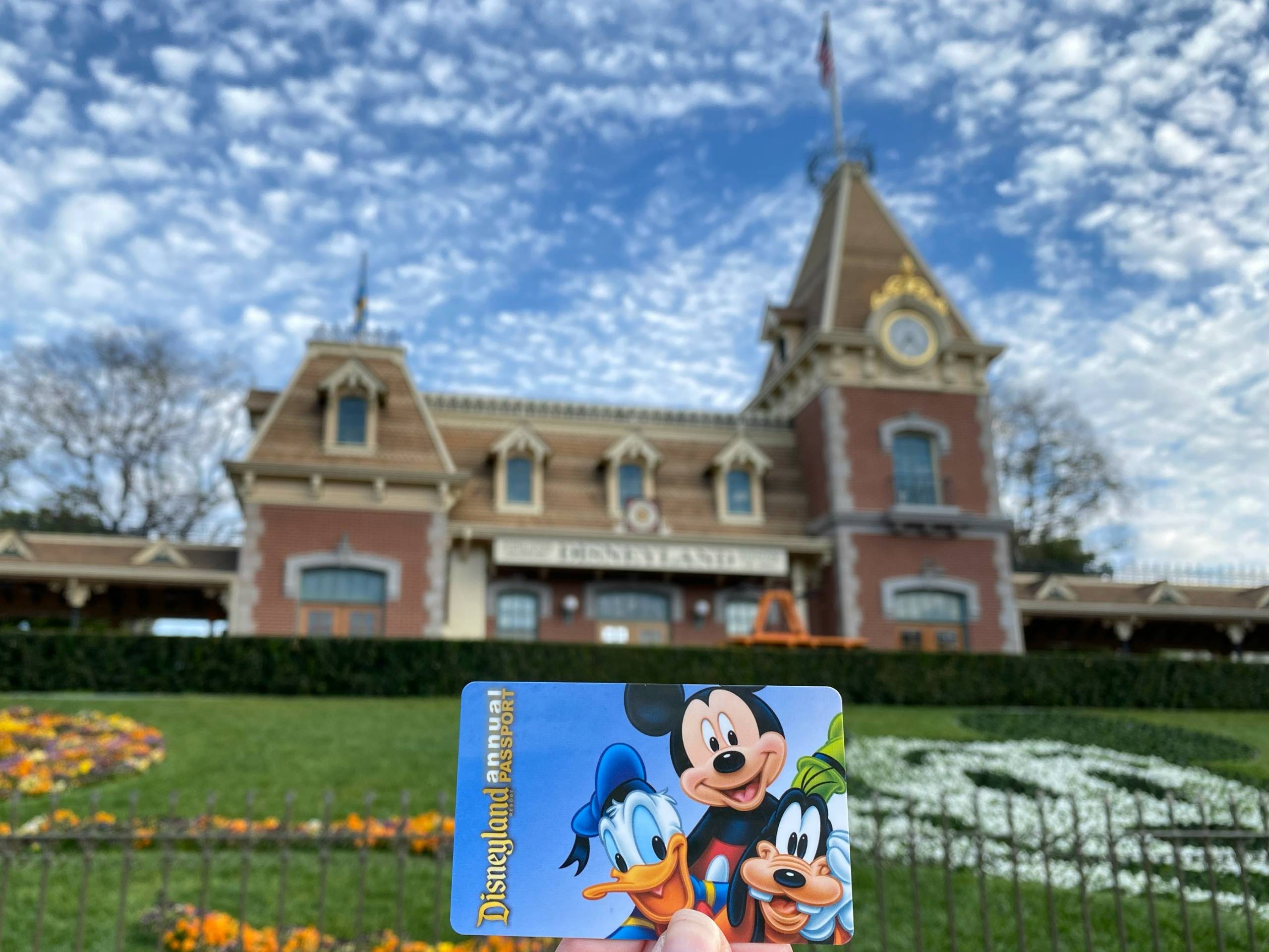 Disneyland Tickets - Annual Passport
