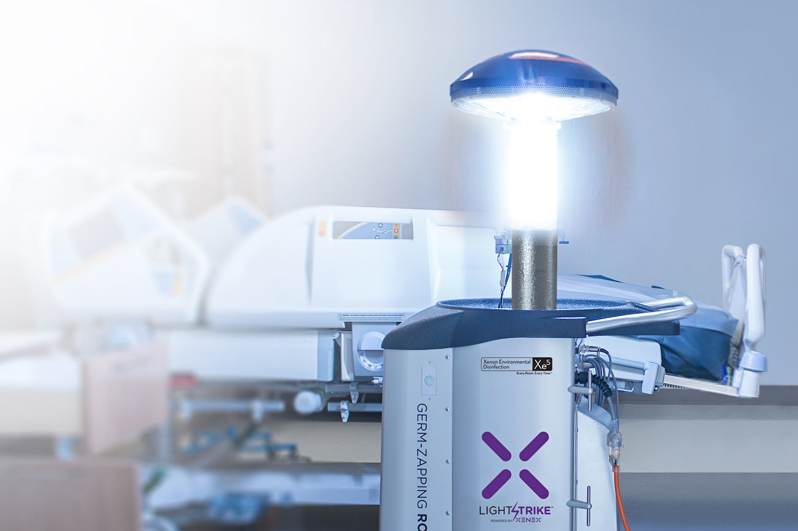 LightStrike™ Germ-Zapping Robots_xenbex