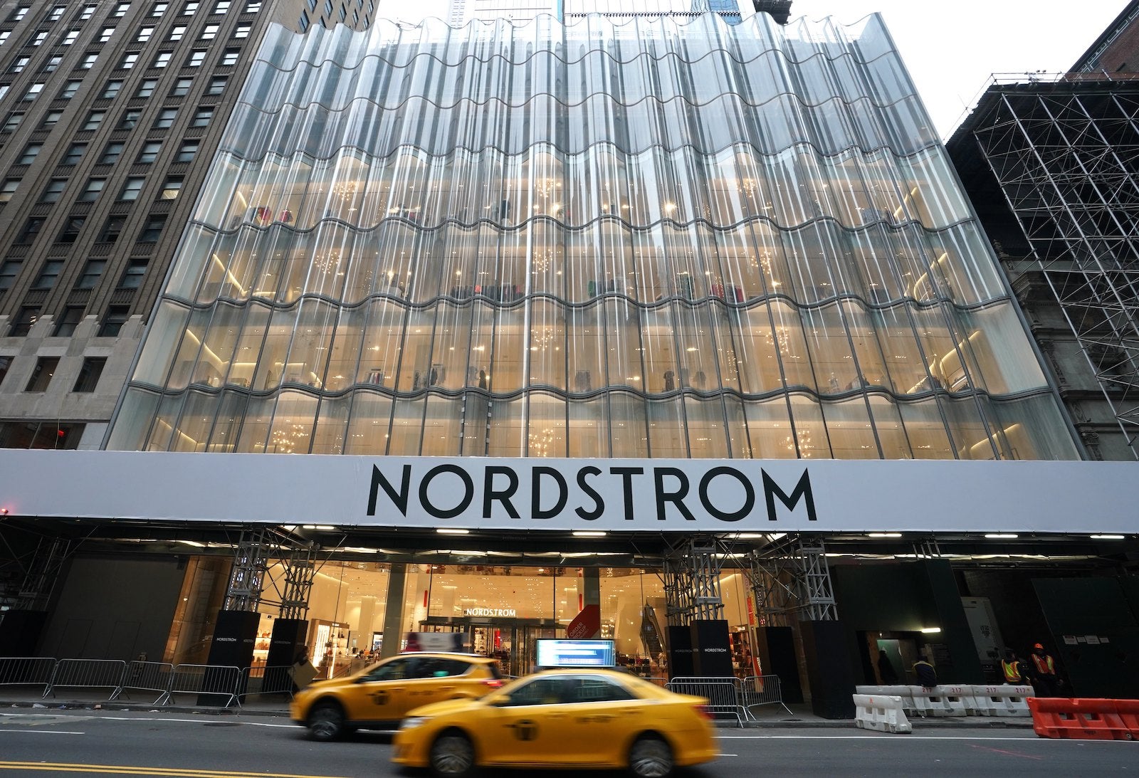 Nordstrom Opening a New York Store as Other Retailers Close Theirs - The New  York Times