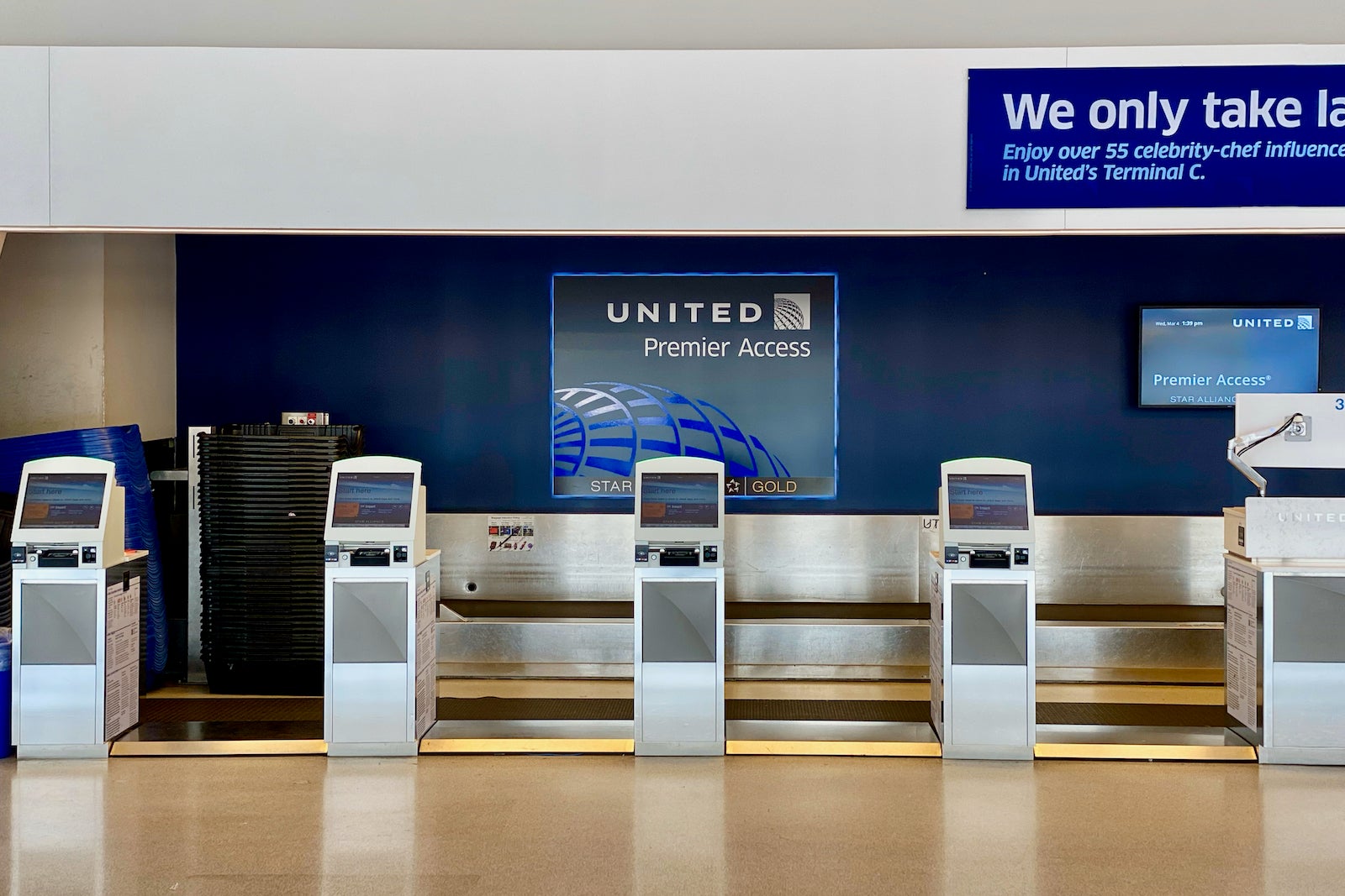 united excess baggage