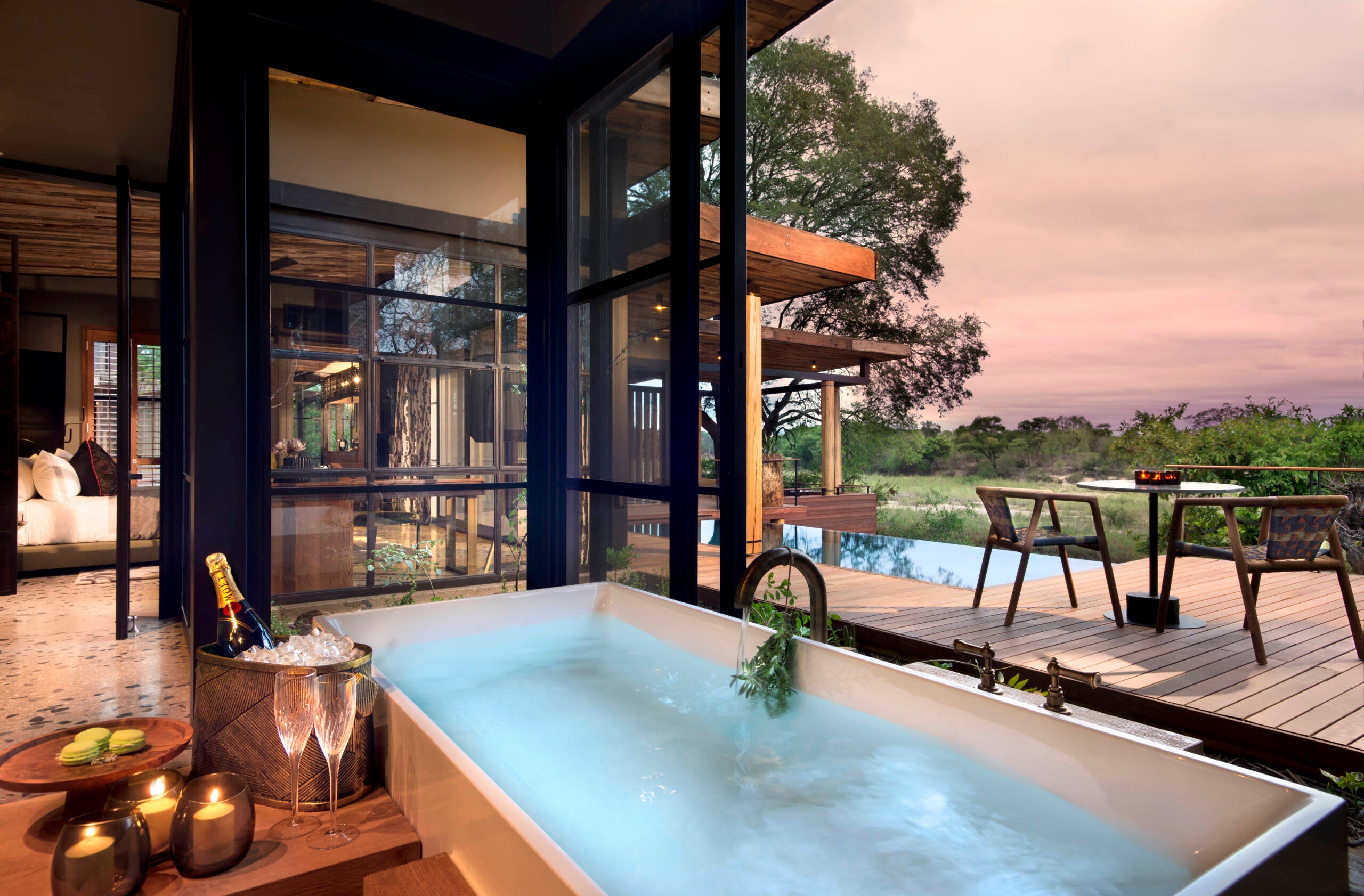 18 hotels you’ll want to book just for the incredible bathtub