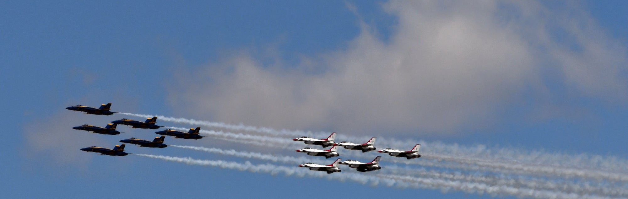 What the Thunderbirds & Blue Angels NYC overflight looked like - The ...