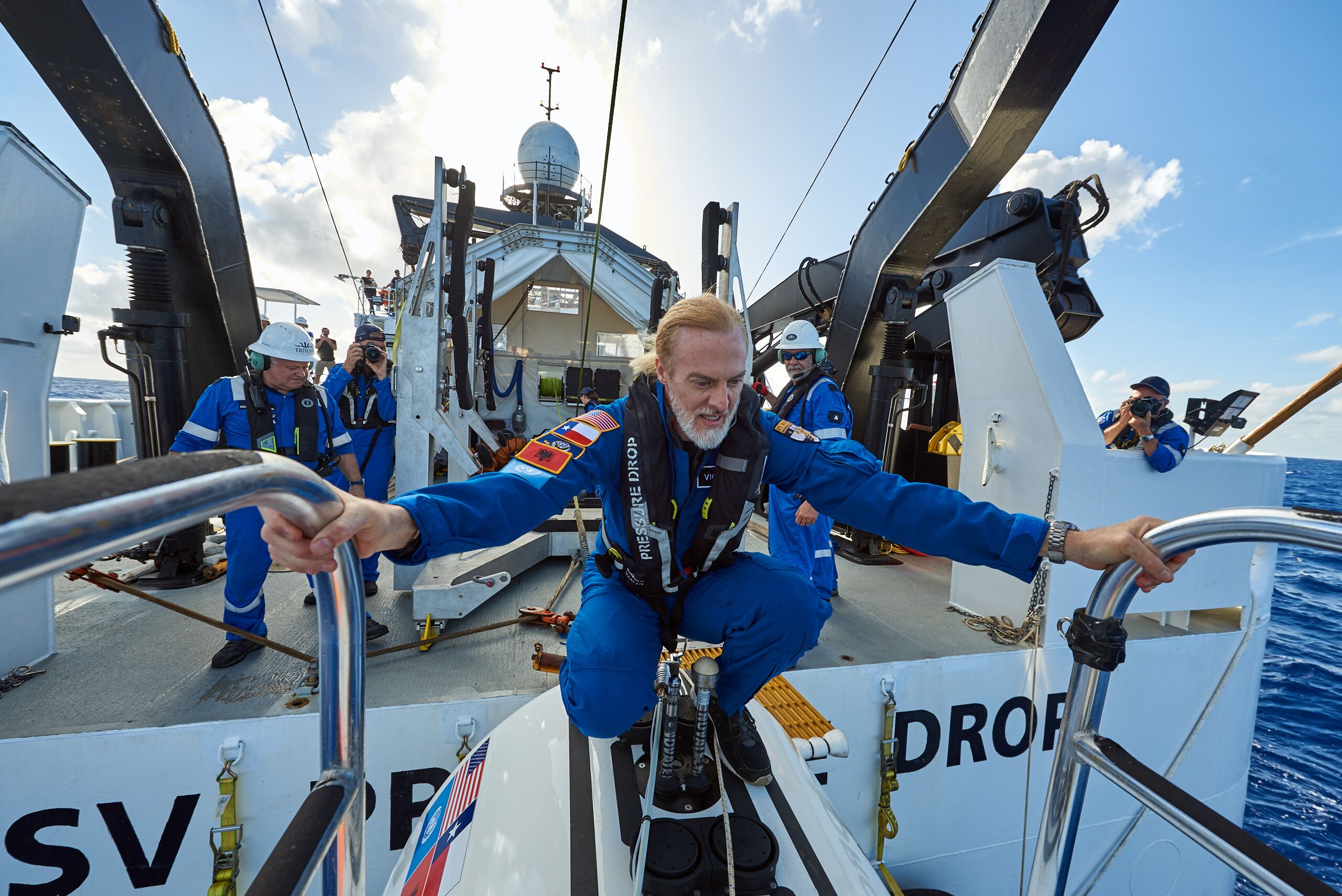 mariana trench submarine tour