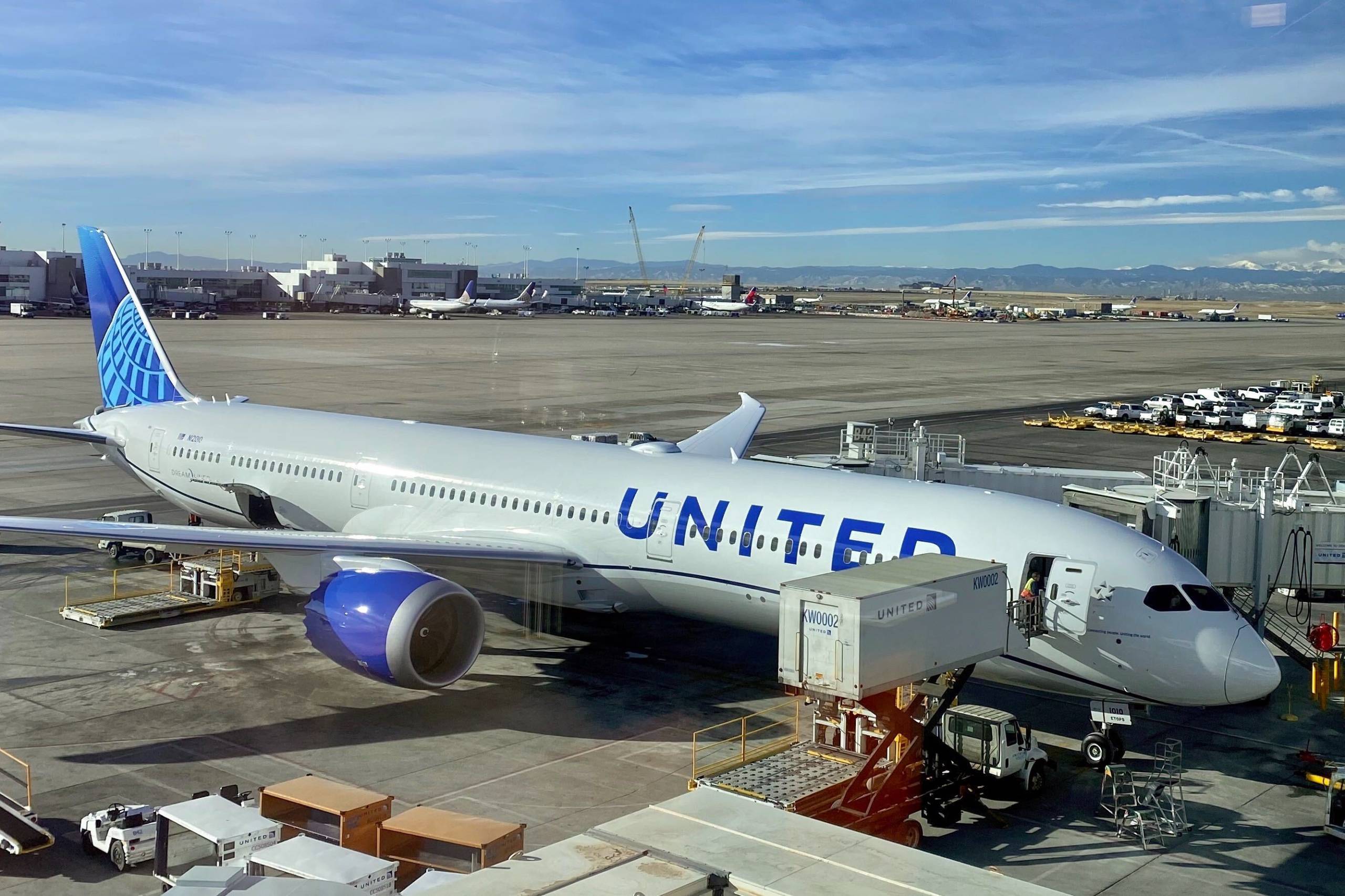 United's new livery on a Boeing 787 at Denver airport.