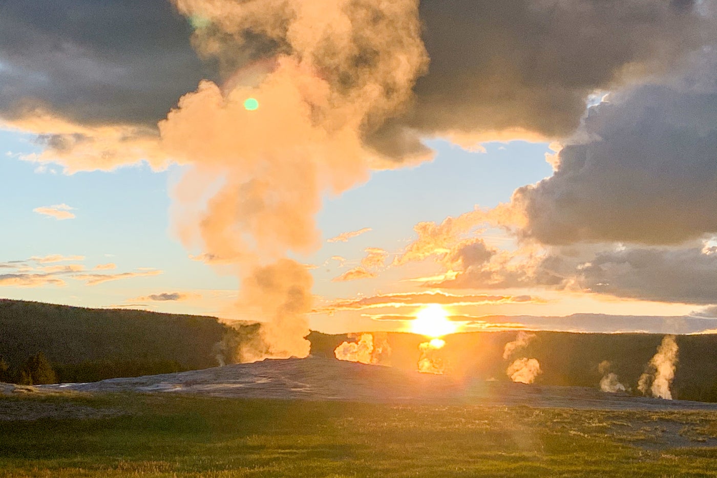 Complete guide to visiting Yellowstone National Park