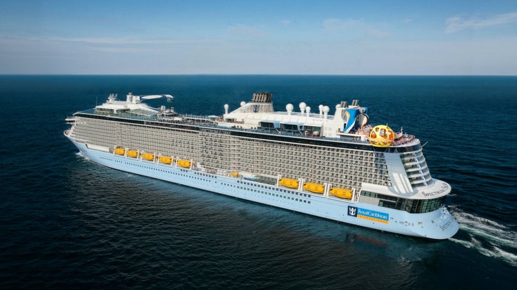 Royal Caribbean cruise ships ranked by size from biggest to smallest ...