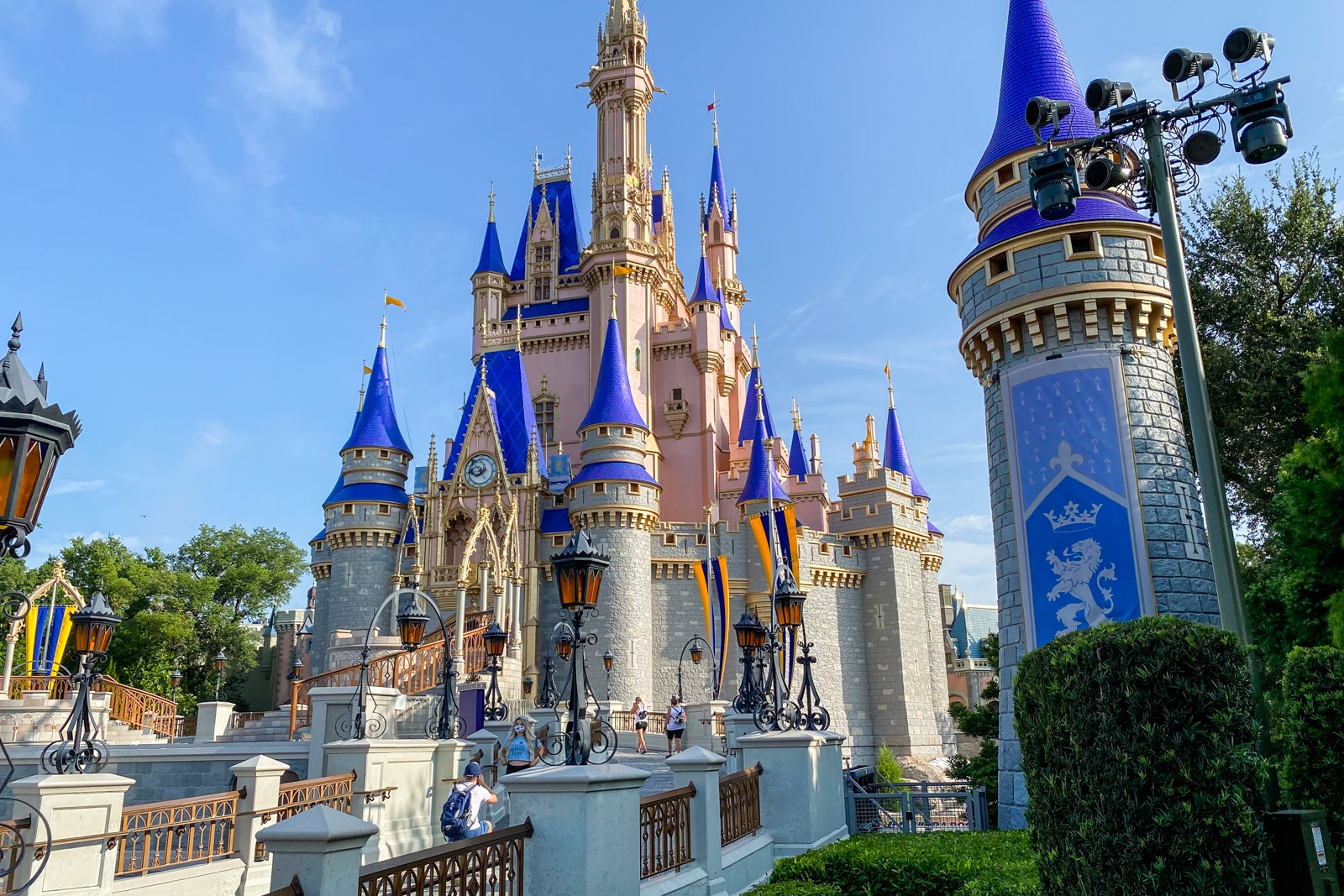 How to get a reservation to enter a Disney World theme park until at least  2023 - The Points Guy